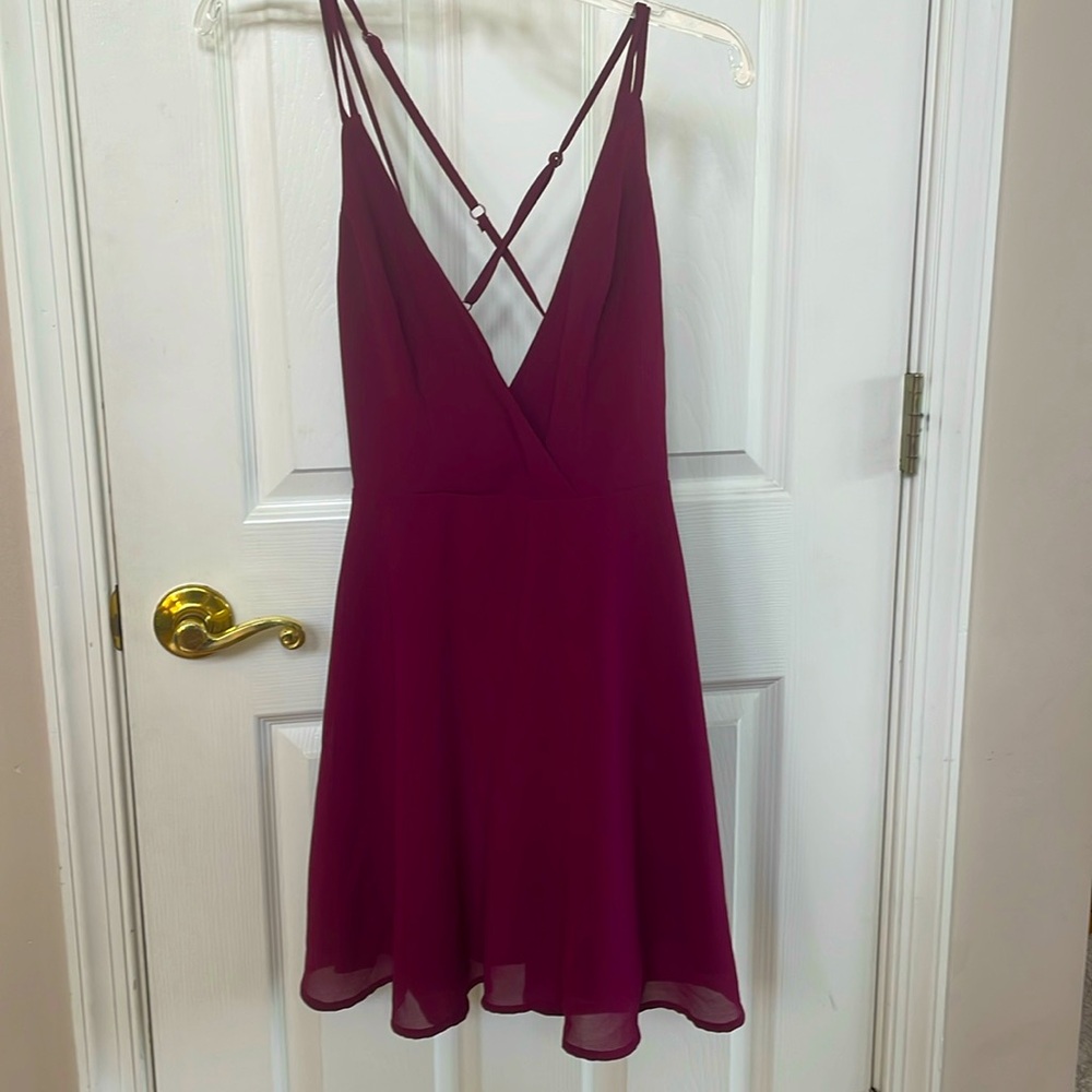 TOBI Maroon V-neck dress size M